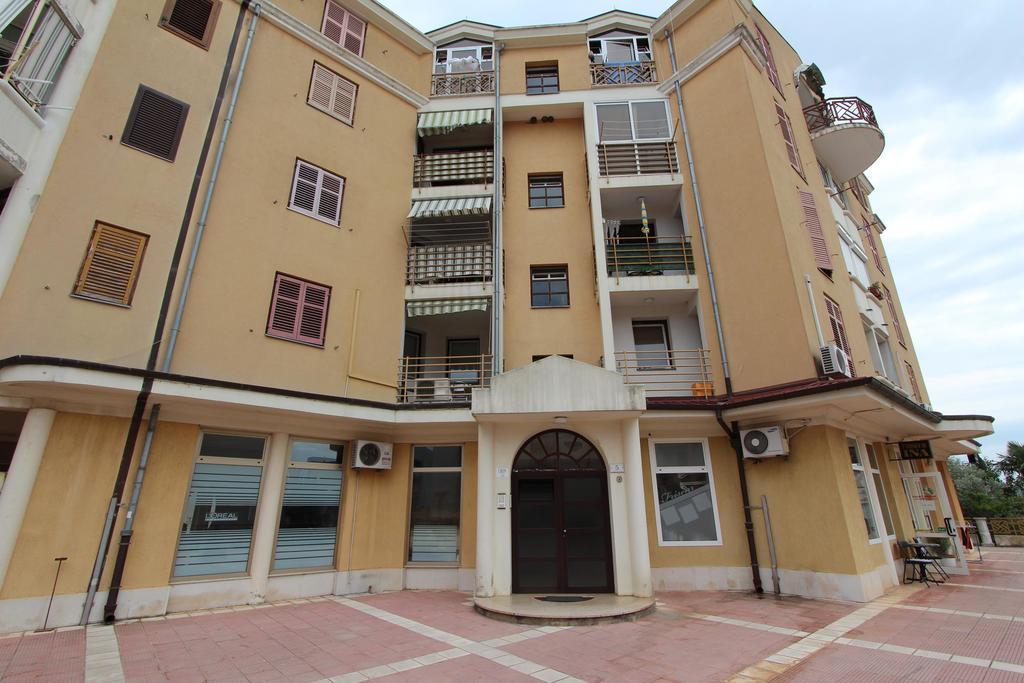Room Roma Rovinj Exterior photo