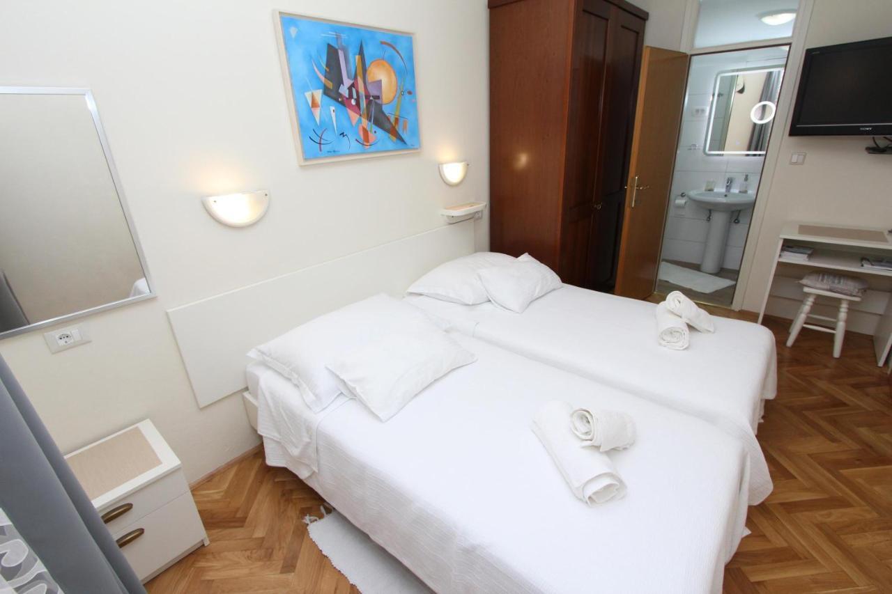Room Roma Rovinj Exterior photo